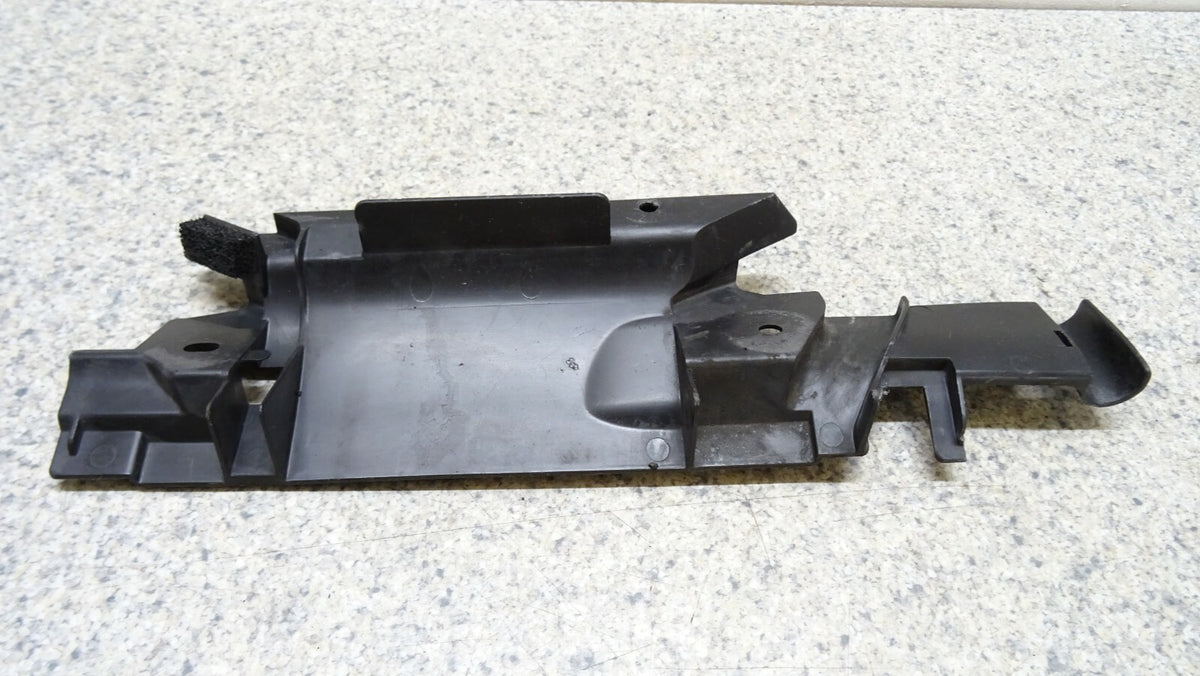 Yamaha R1 5PW 2002-2003 Top Of The Engine Cover Genuine OEM