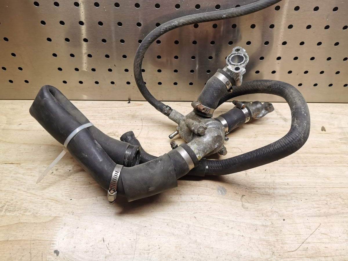 Thermostat Housing & Water Hoses Honda VFR 800 VTEC 2003 - 2009
