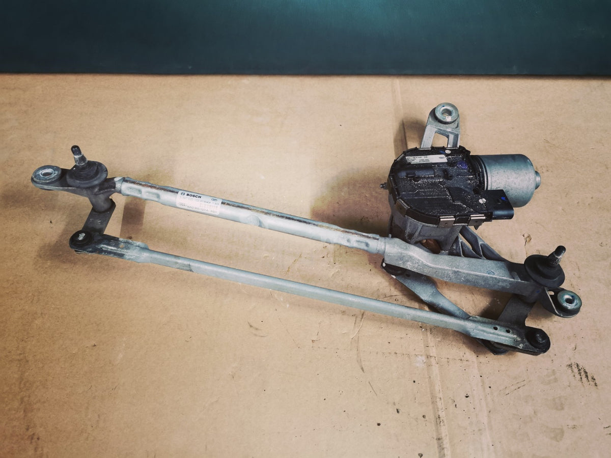 Audi A4 S4 B9 Front Windscreen Wiper Motor Linkage Mechanism 8W2955023A
