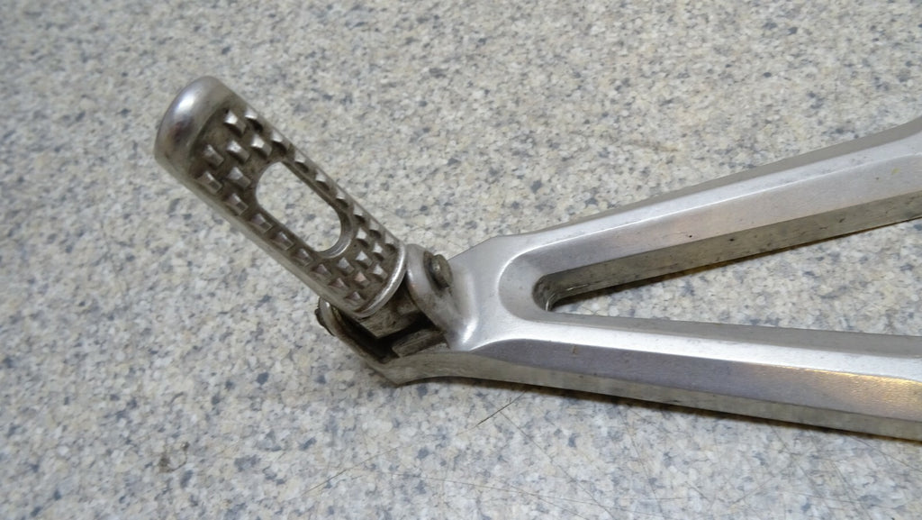 OEM REAR LEFT &amp; RIGHT FOOT PEG HANGER for Honda CBR 600 2009-2012