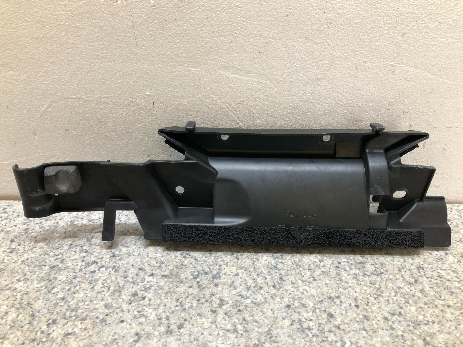OEM Top Of The Engine Cover Infill for Yamaha YZF R1 5PW 2002-2003