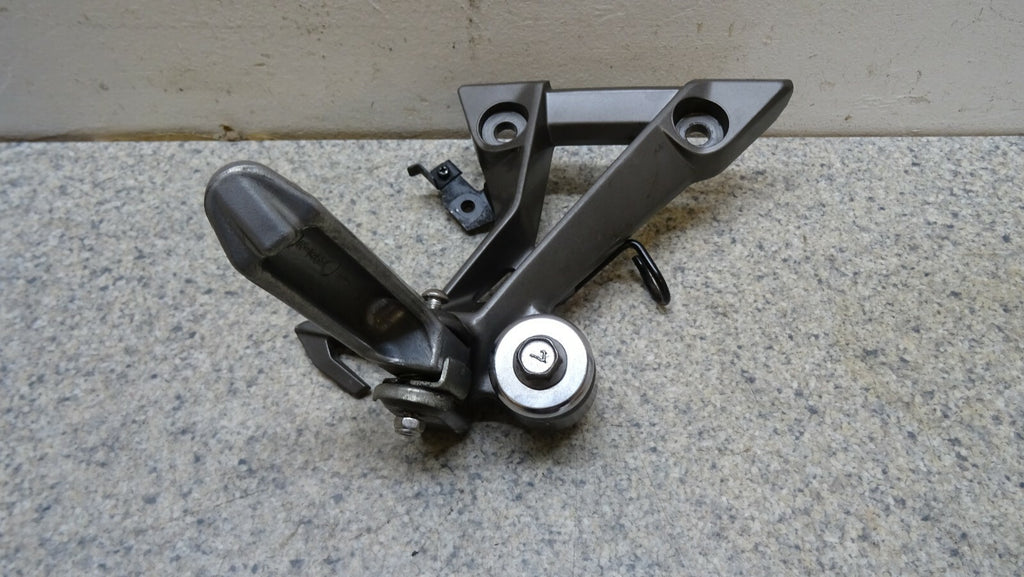 OEM Rh Right Rear Foot Peg Hanger for Kawasaki Z300 2015-2018