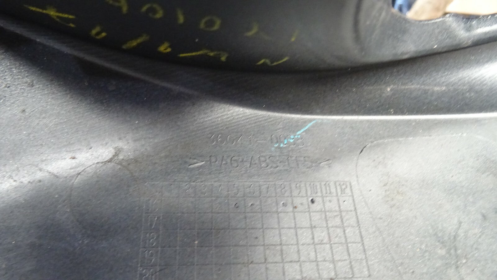 OEM Genuine Rear Left Tail Fairing Panel Black for Kawasaki EX650 2018