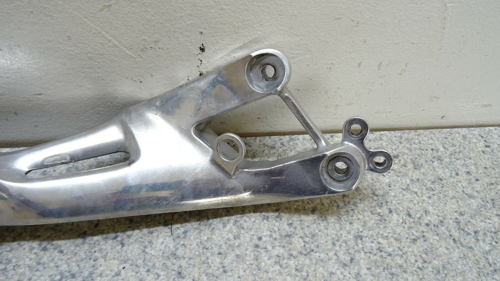 Right Rear Pillion Foot Peg Hanger 1100xx for Honda Blackbird CBR 1100 XX