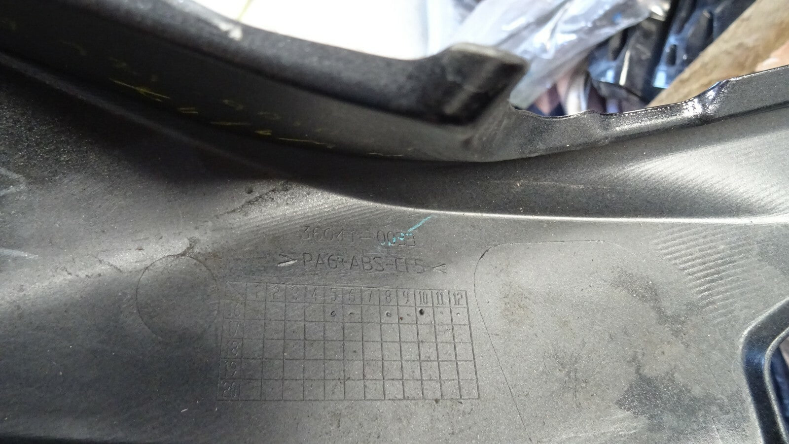 OEM Genuine Rear Left Tail Fairing Panel Black for Kawasaki EX650 2018