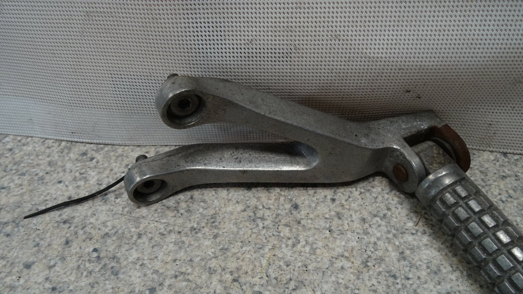 OEM Left Rear Foot Peg for Kawasaki ZX 9R C1 C2 1998-1999
