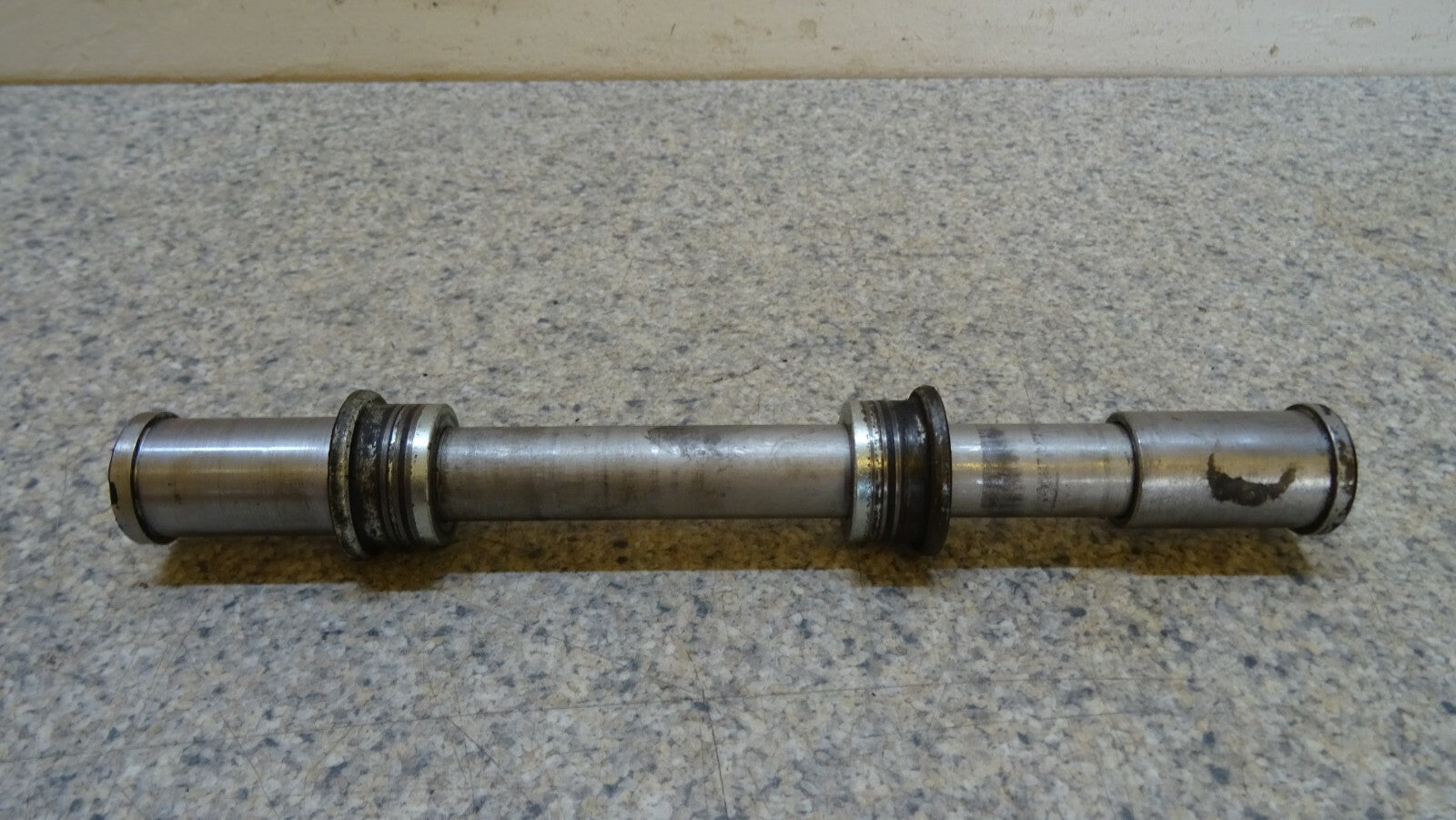 OEM Rear WHEEL SPINDLE ZX9R for Kawasaki ZX 9R 1994-1999