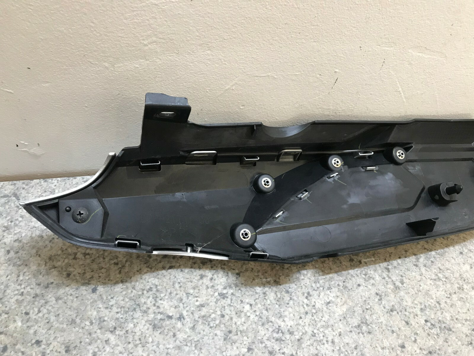Rear Left Side Seat Fairing Panel in Grey for Yamaha MT-09 tracer ABS models