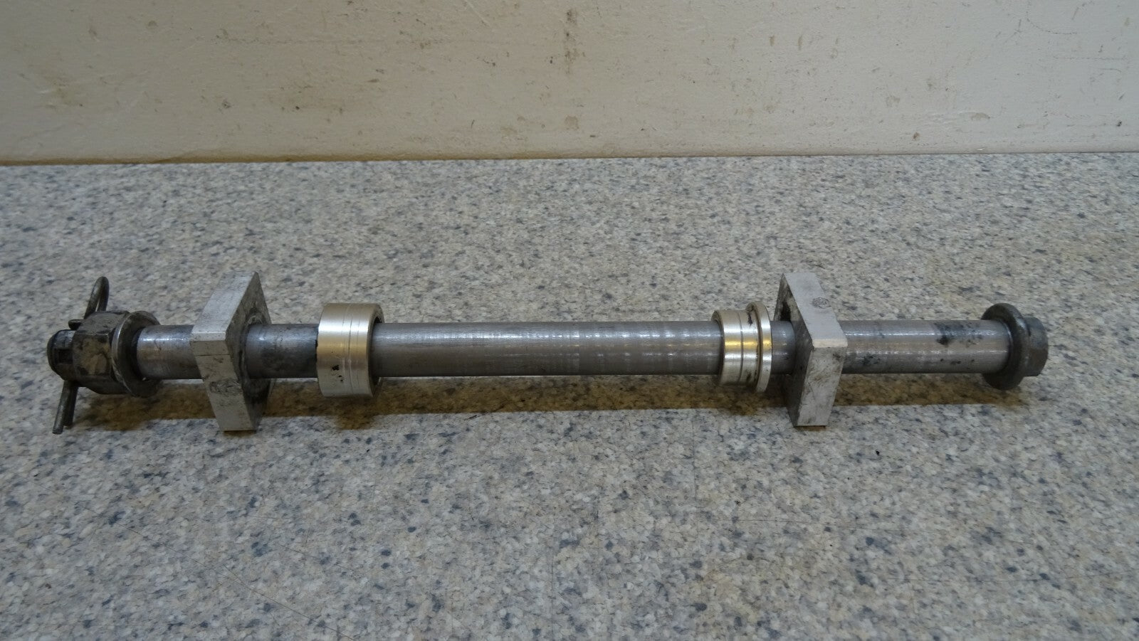 OEM Rear WHEEL SPINDLE ZX9R for Kawasaki ZX 9R 1994-1999
