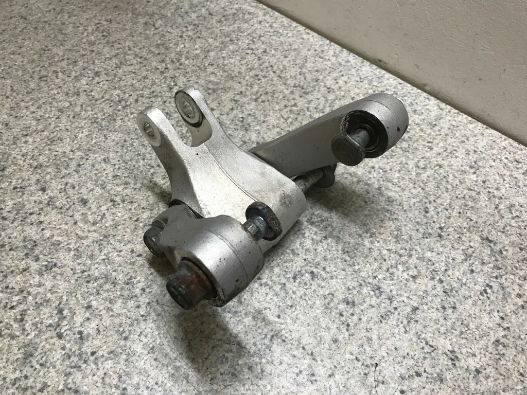 OEM SHOCK LINK LINKAGE BRACKET VL C1800R for Suzuki Boulevard Intruder 1800