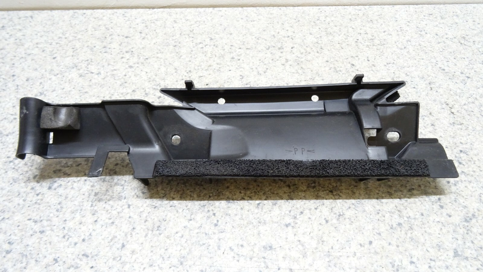 OEM Top Of The Engine Cover for Yamaha R1 5PW 2002-2003