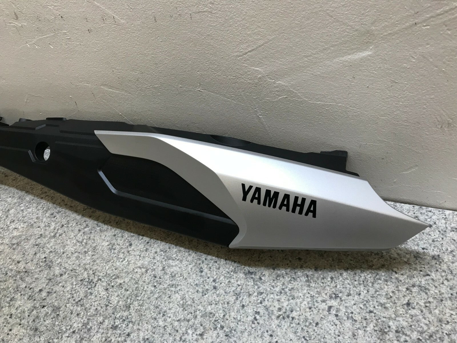 Rear Left Side Seat Fairing Panel in Grey for Yamaha MT-09 tracer ABS models