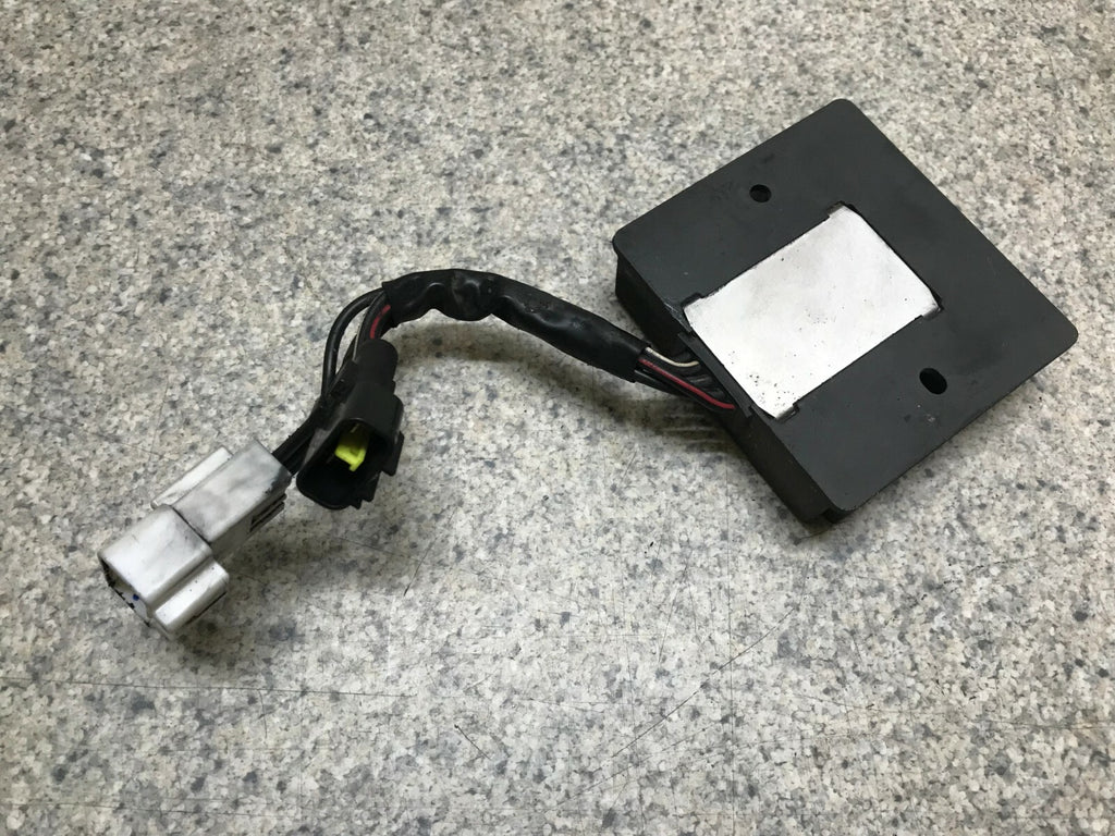 OEM VOLTAGE REGULATOR VL C1800R 2008 - 2014 Suzuki Boulevard Intruder 1800 C109R