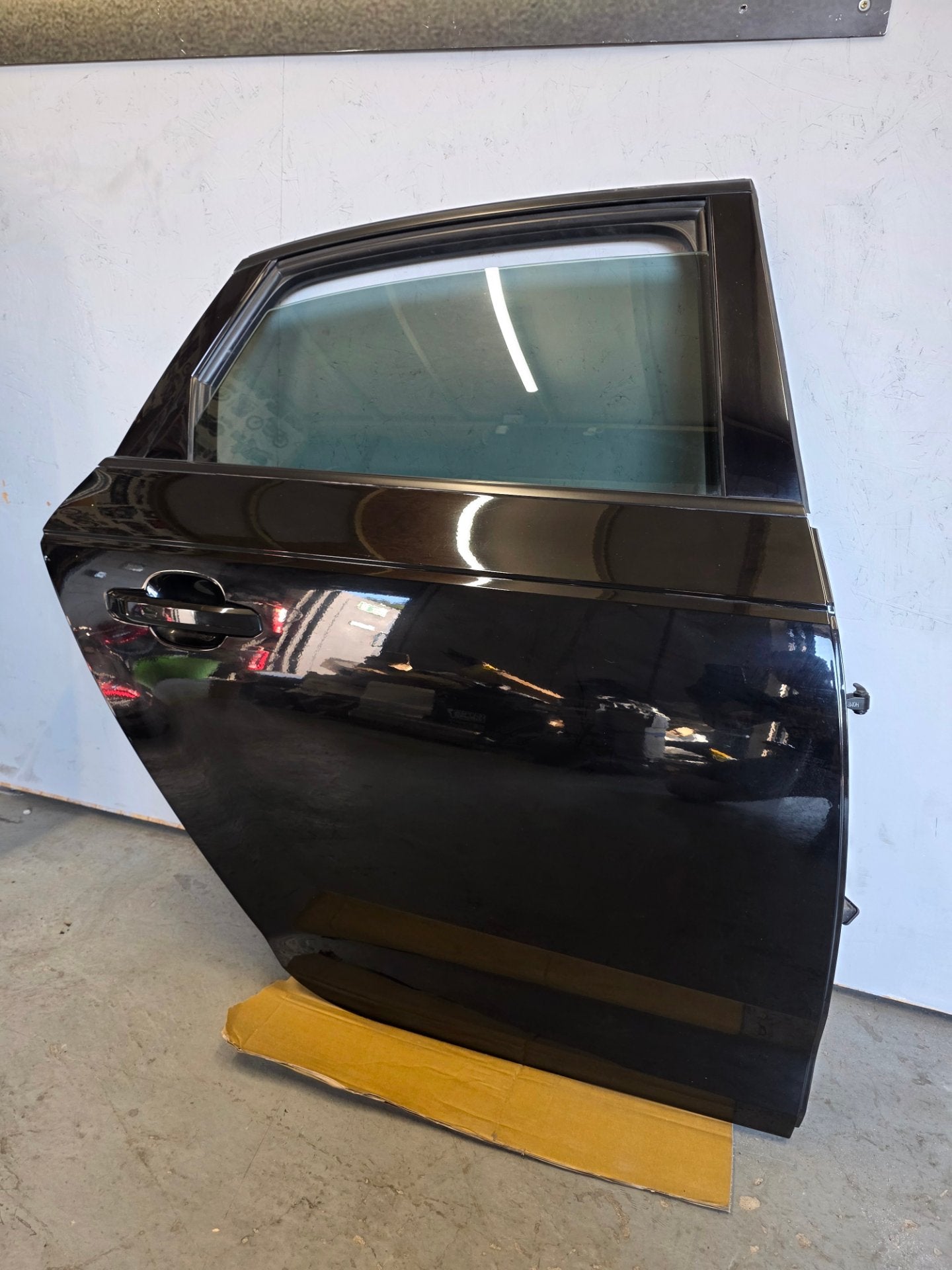 OEM Right Rear passenger Right door for Audi S4 A4 Saloon B9 2018