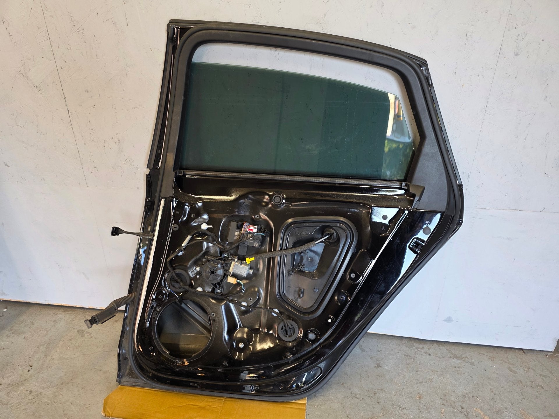 OEM Right Rear passenger Right door for Audi S4 A4 Saloon B9 2018