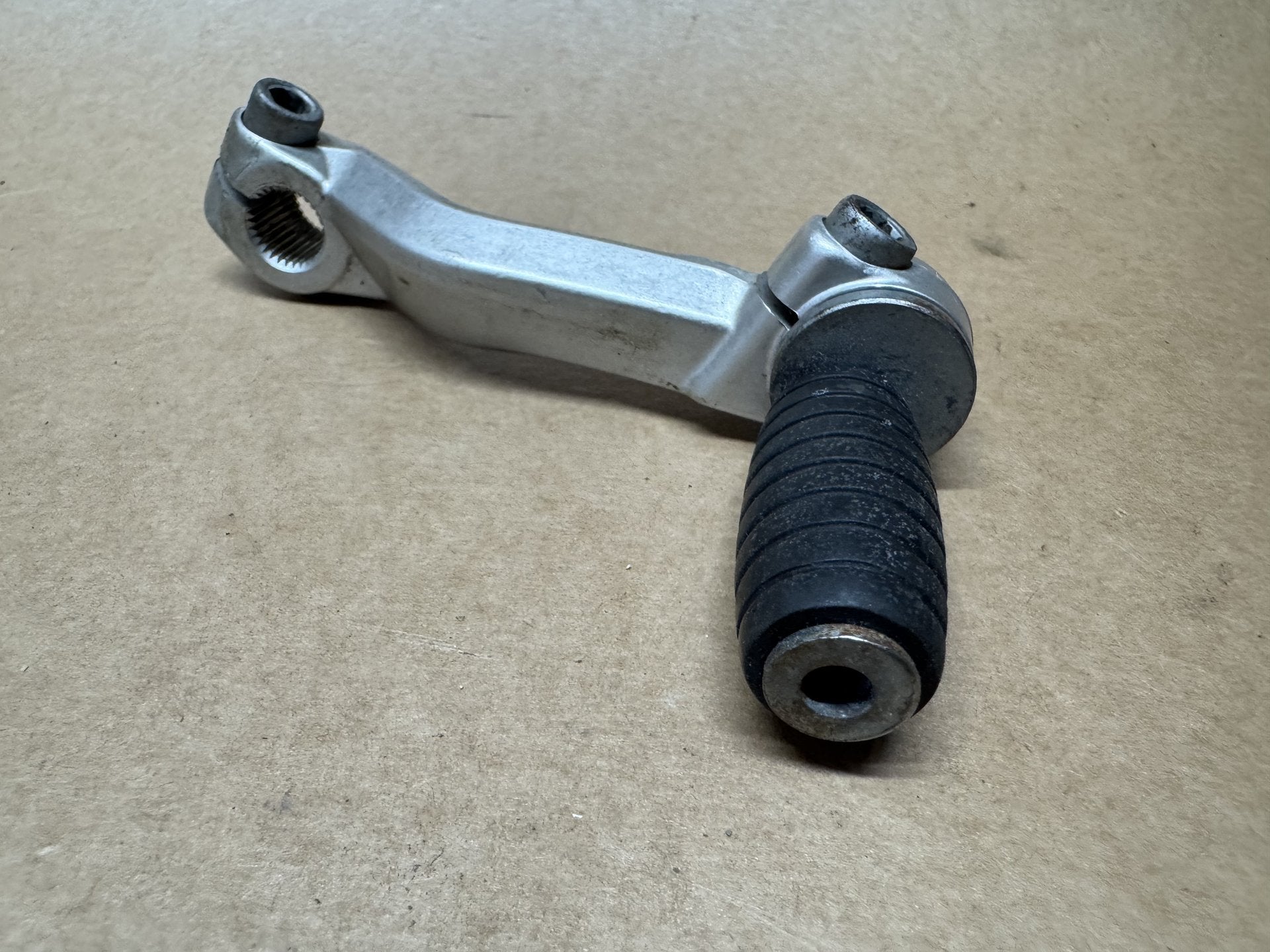 OEM Gear shift lever for Aprilia RSV 1000 2004-2010