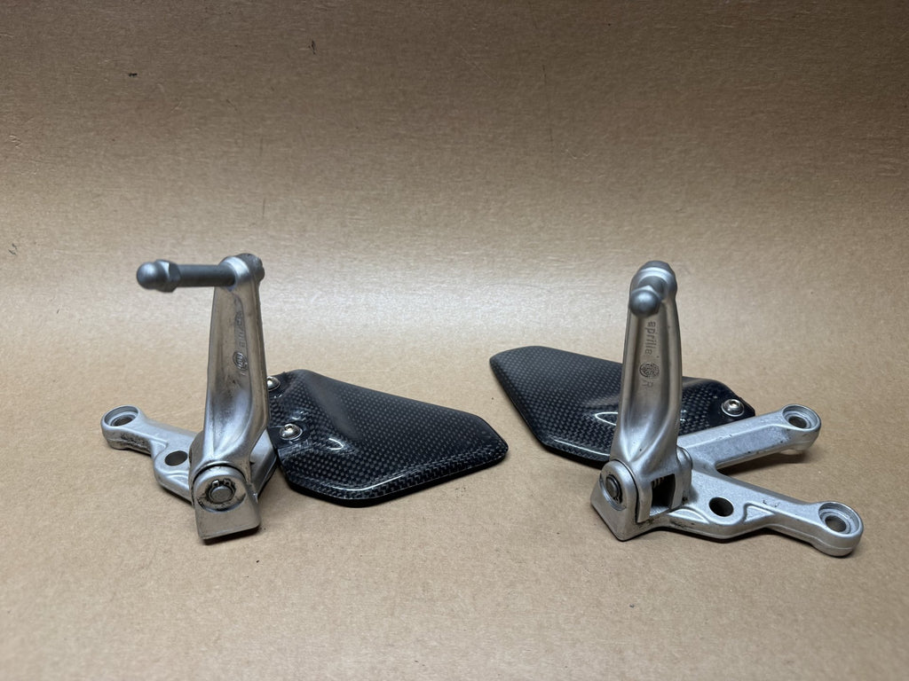 OEM front foot peg hangers for Aprilia RSV 1000 2004-2010