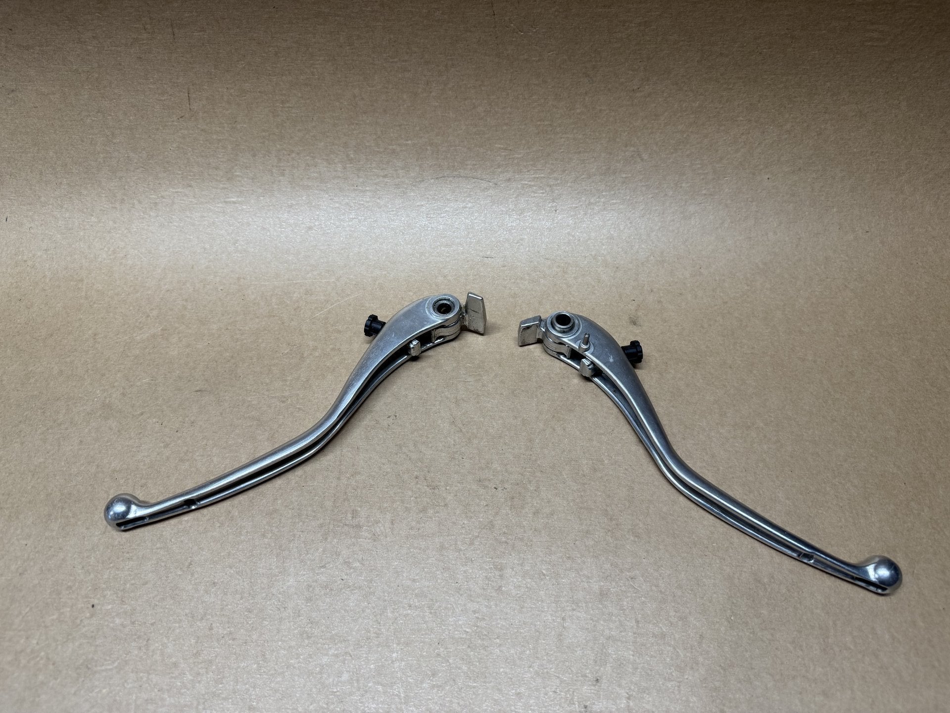 OEM Pair of brake/clutch levers for Aprilia RSV 1000 2004-2010