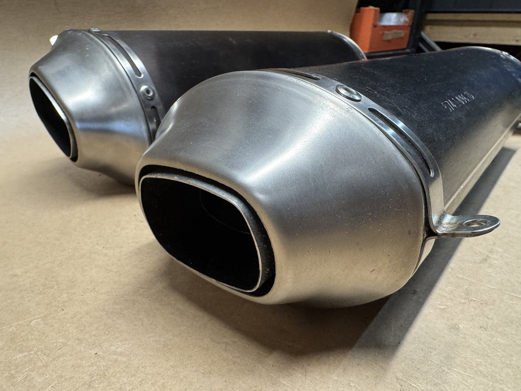 OEM Left & Right Exhaust Silencer for Ducati 848 1098 1198 PN:57410961D
