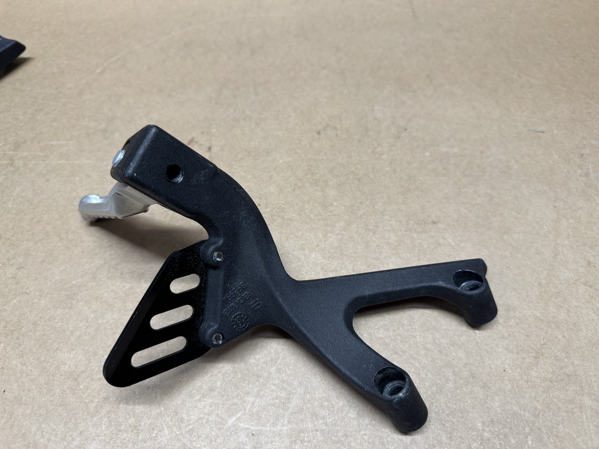 Aprilia RSV4 1000 2009-2012 OEM Rear Left & Right Pillion Foot Pegs Genuine OEM