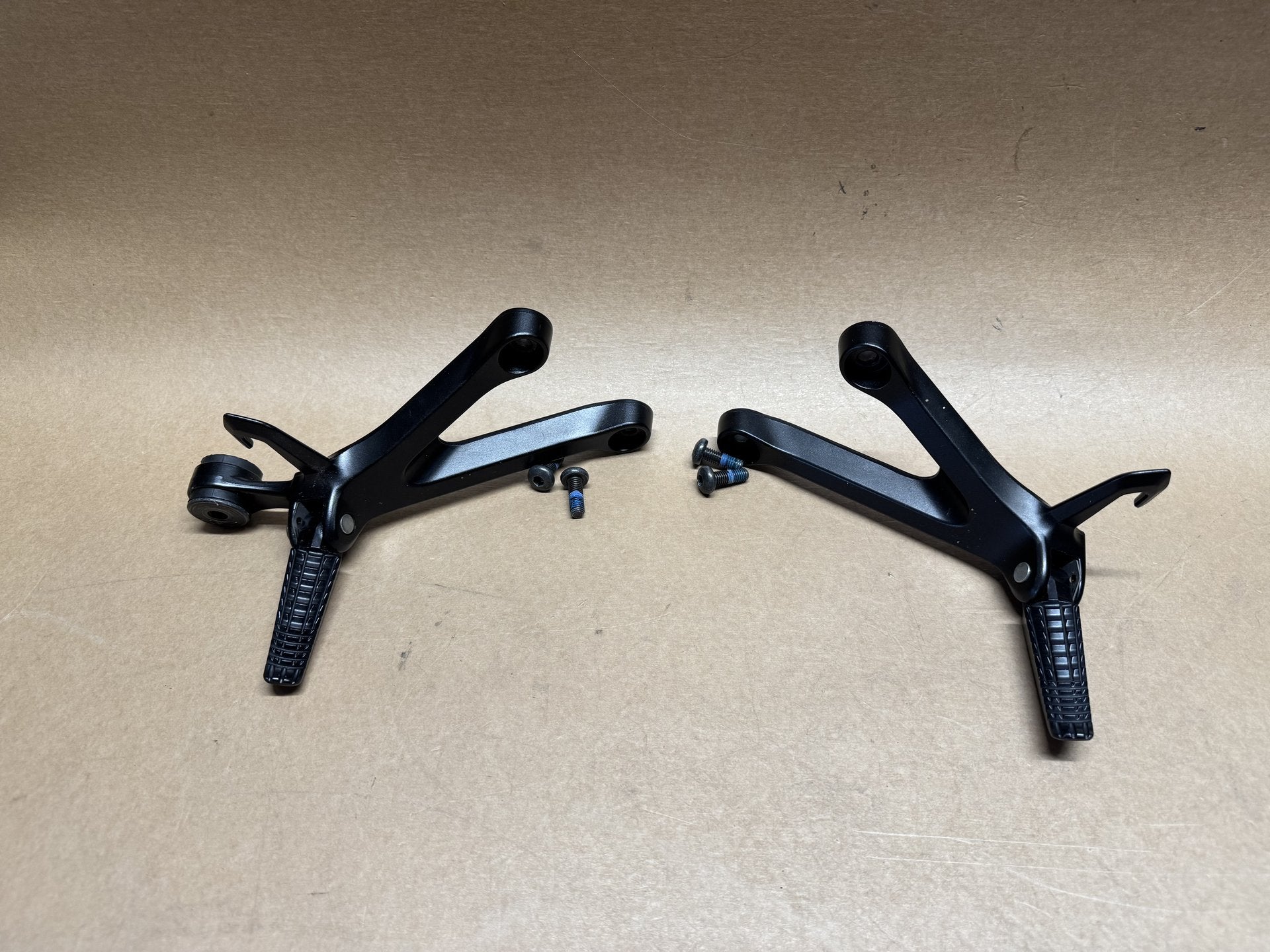 Suzuki GSXR 1000 2017-2025 Rear Left & Right Pillion Foot Peg Genuine OEM