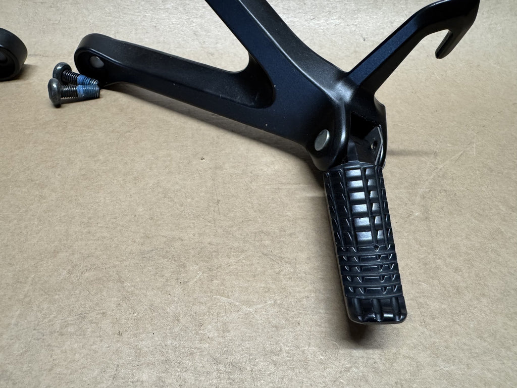 Suzuki GSXR 1000 2017-2025 Rear Left & Right Pillion Foot Peg Genuine OEM
