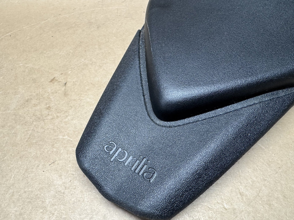 Aprilia Tuono 1100 RSV4 RS4 125 Rear Pillion Seat Genuine OEM DIS.858843
