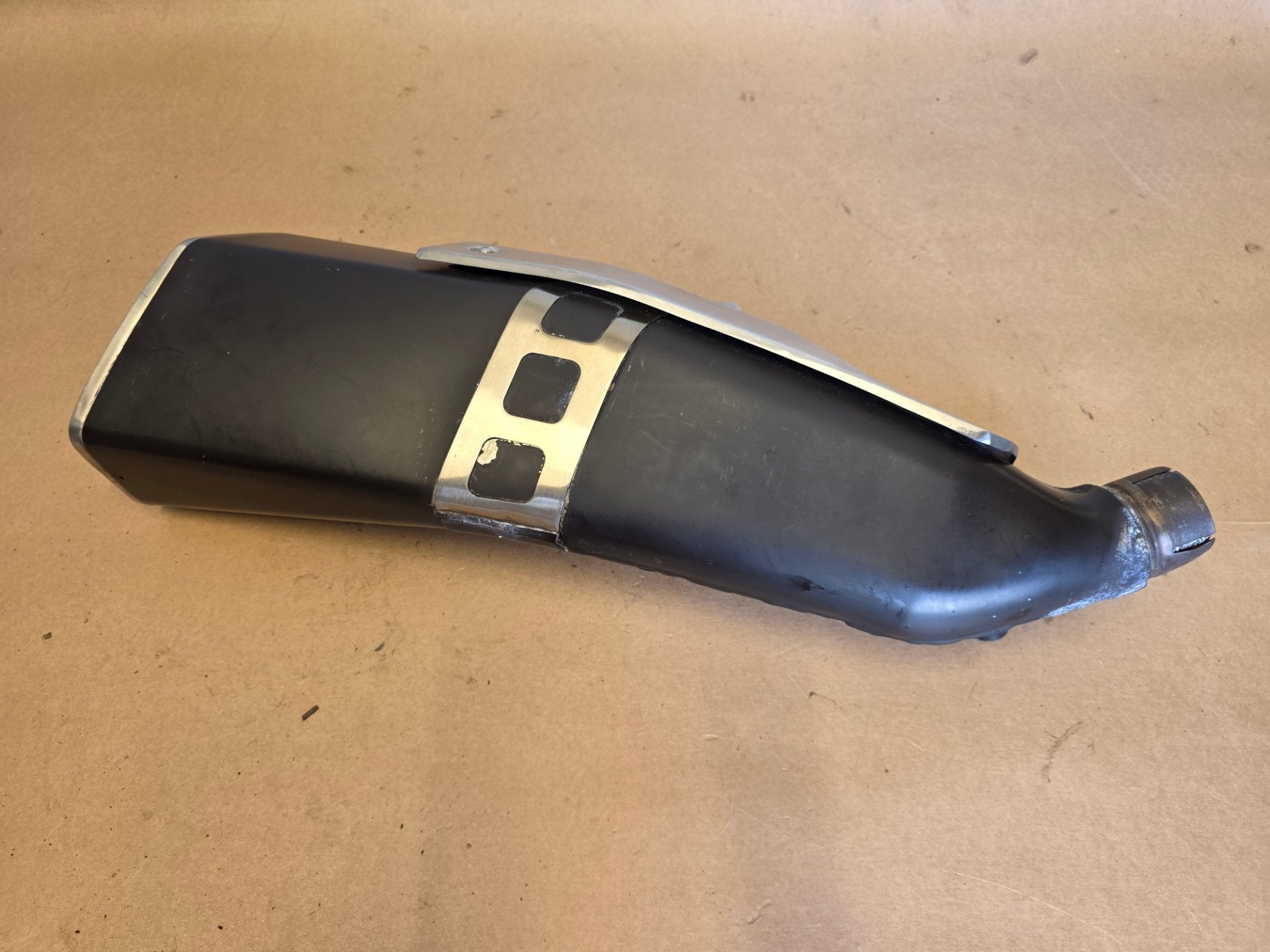 Aprilia RSV4 1000 2009-2012 OEM Genuine Exhaust Silencer / Can Genuine OEM