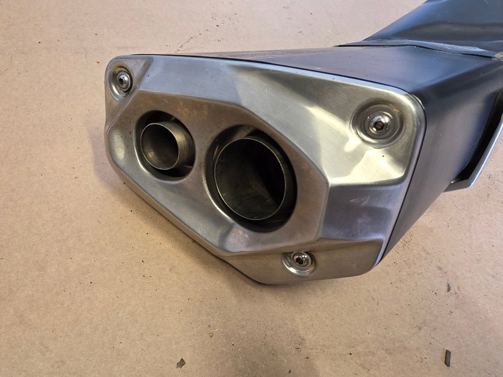 Aprilia RSV4 1000 2009-2012 OEM Genuine Exhaust Silencer / Can Genuine OEM