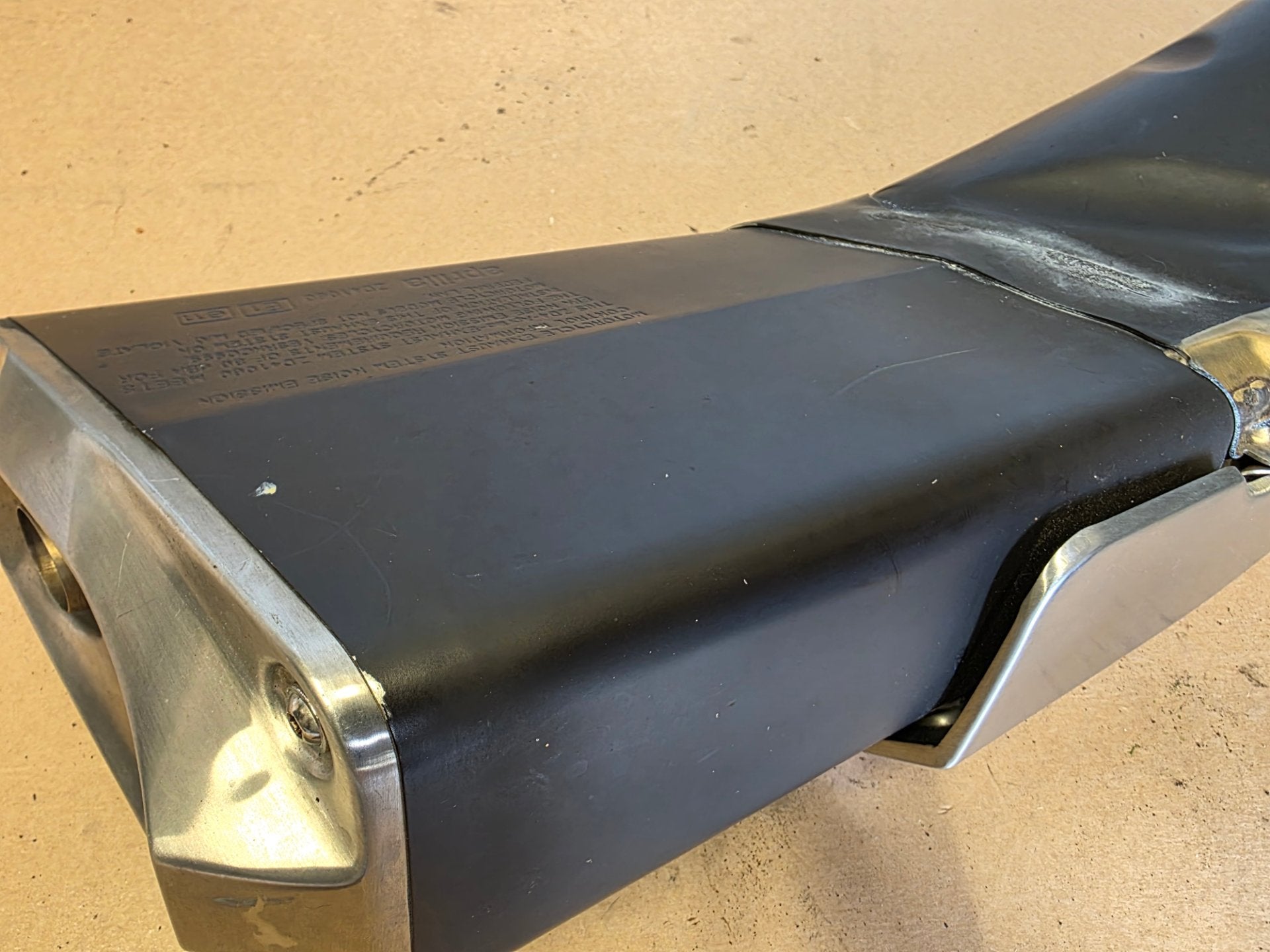 Aprilia RSV4 1000 2009-2012 OEM Genuine Exhaust Silencer / Can Genuine OEM