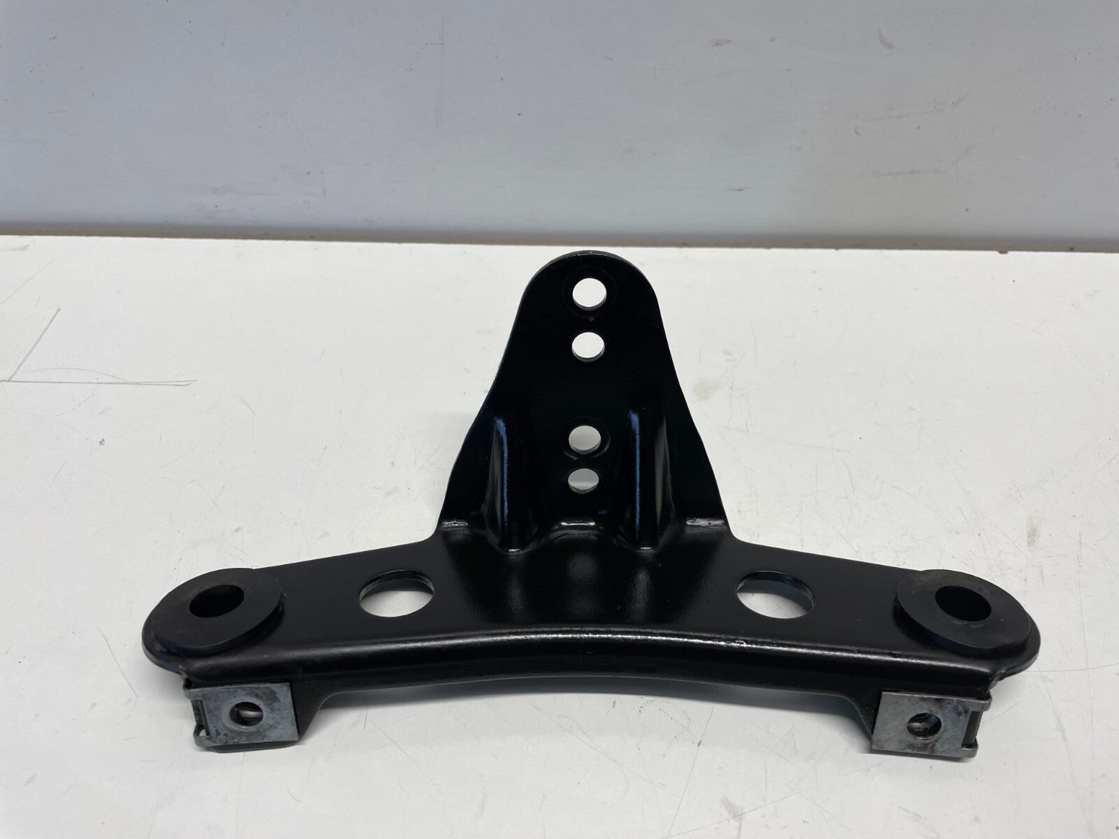 Radiator Bracket Aprilia Pegaso 650 1999 - 2000