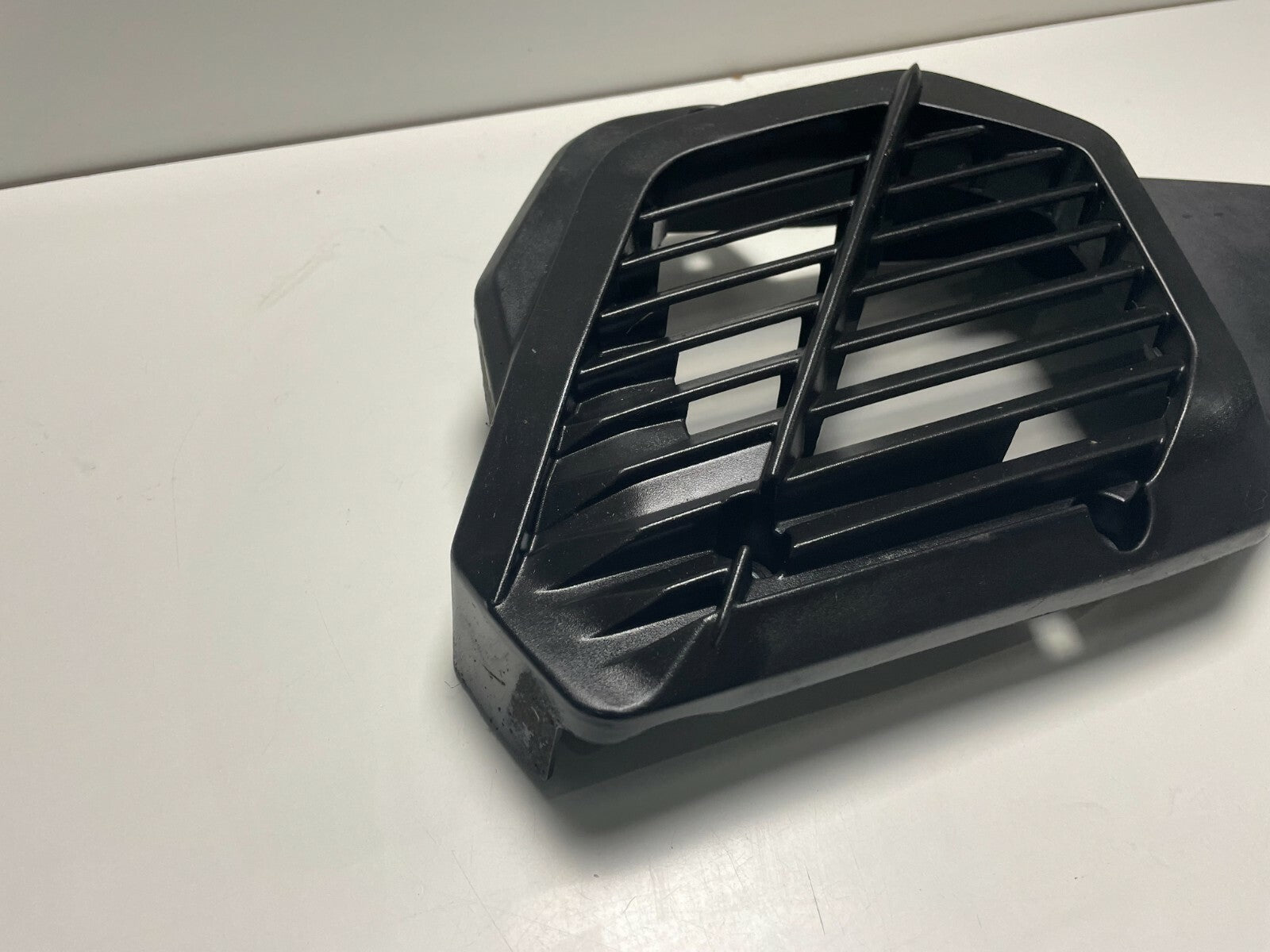 OEM Radiator Cover Panel Guard Honda PCX 125 2016 - 2017