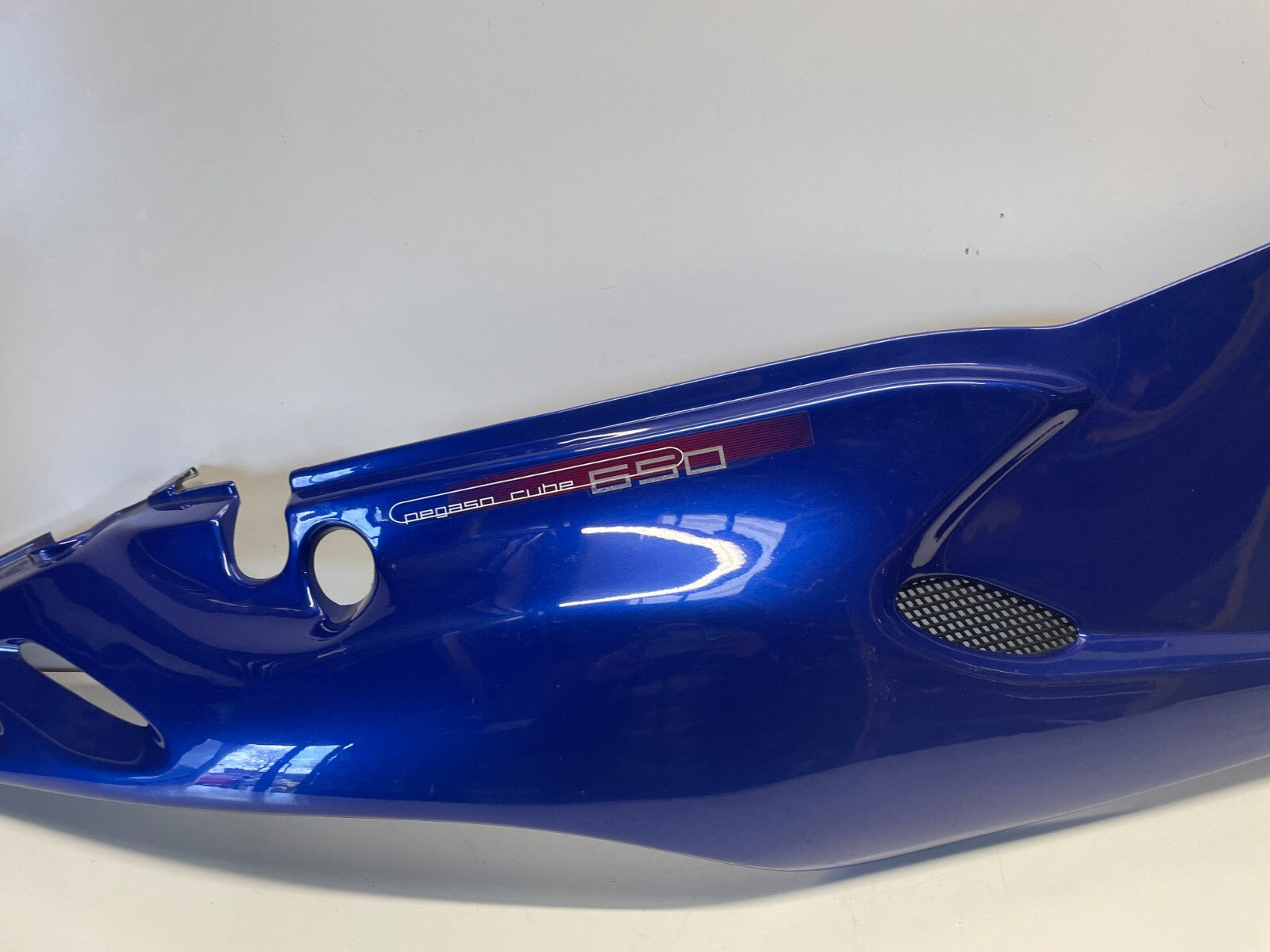 Right Side Panel Fairing Aprilia Pegaso 650 1999 - 2000