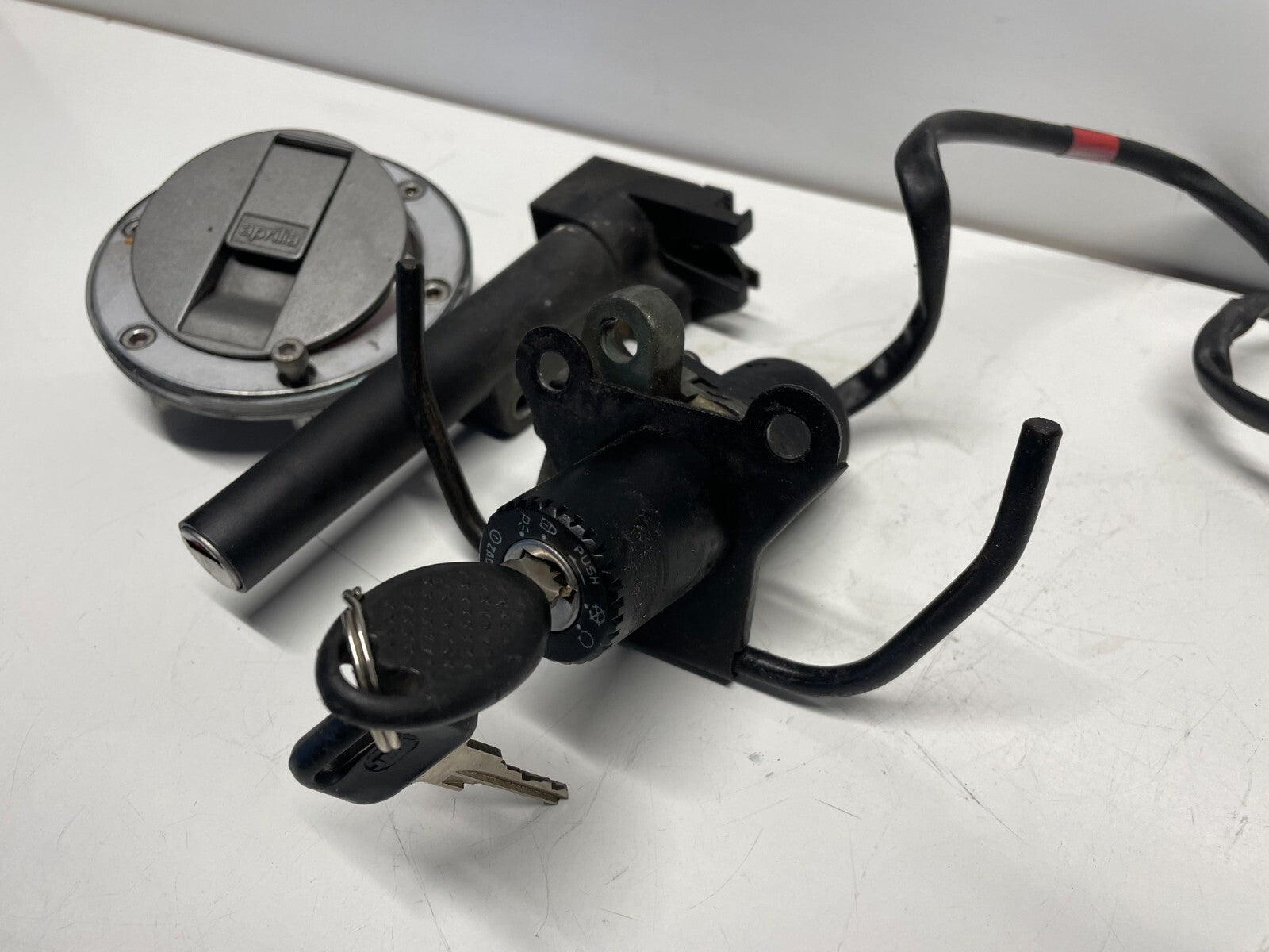 Lock Set Aprilia Pegaso 650 1999 - 2000