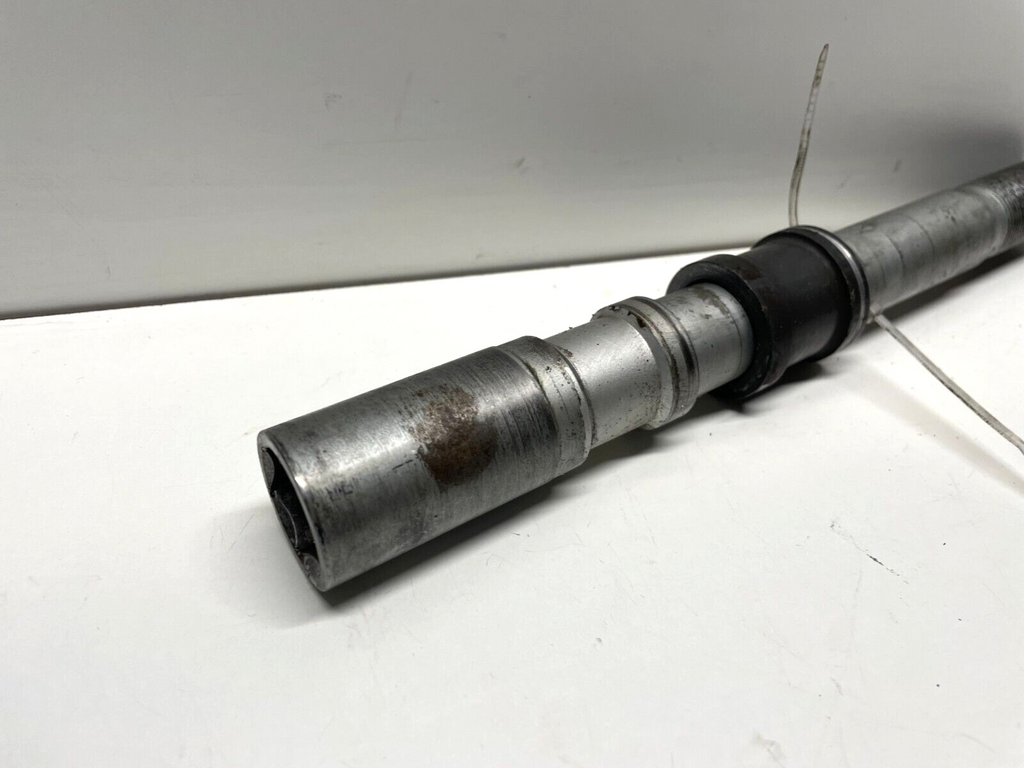 Front Wheel Spindle BMW F800 ST 2006 - 2010