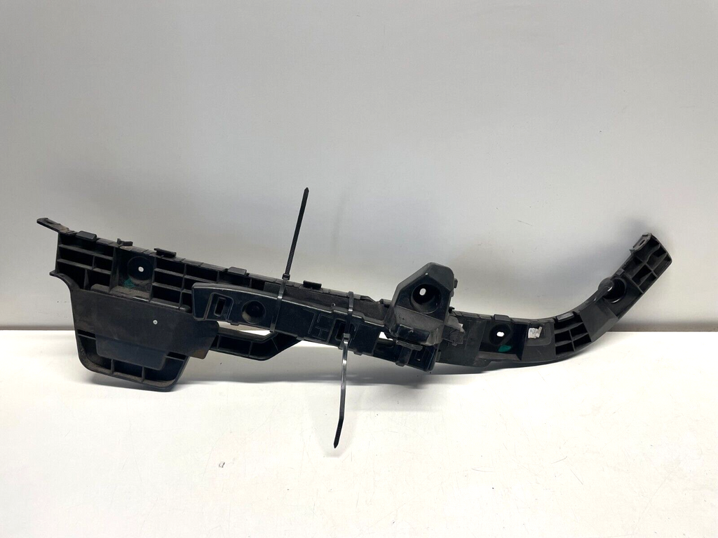 OEM Rear Left Side Bumper Bracket Ssangyong Turismo