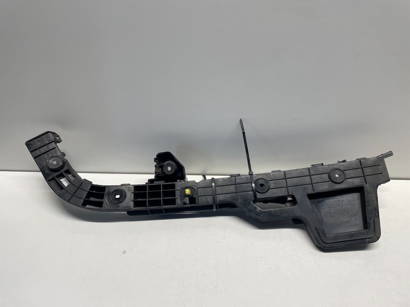 OEM Rear Left Side Bumper Bracket Ssangyong Turismo