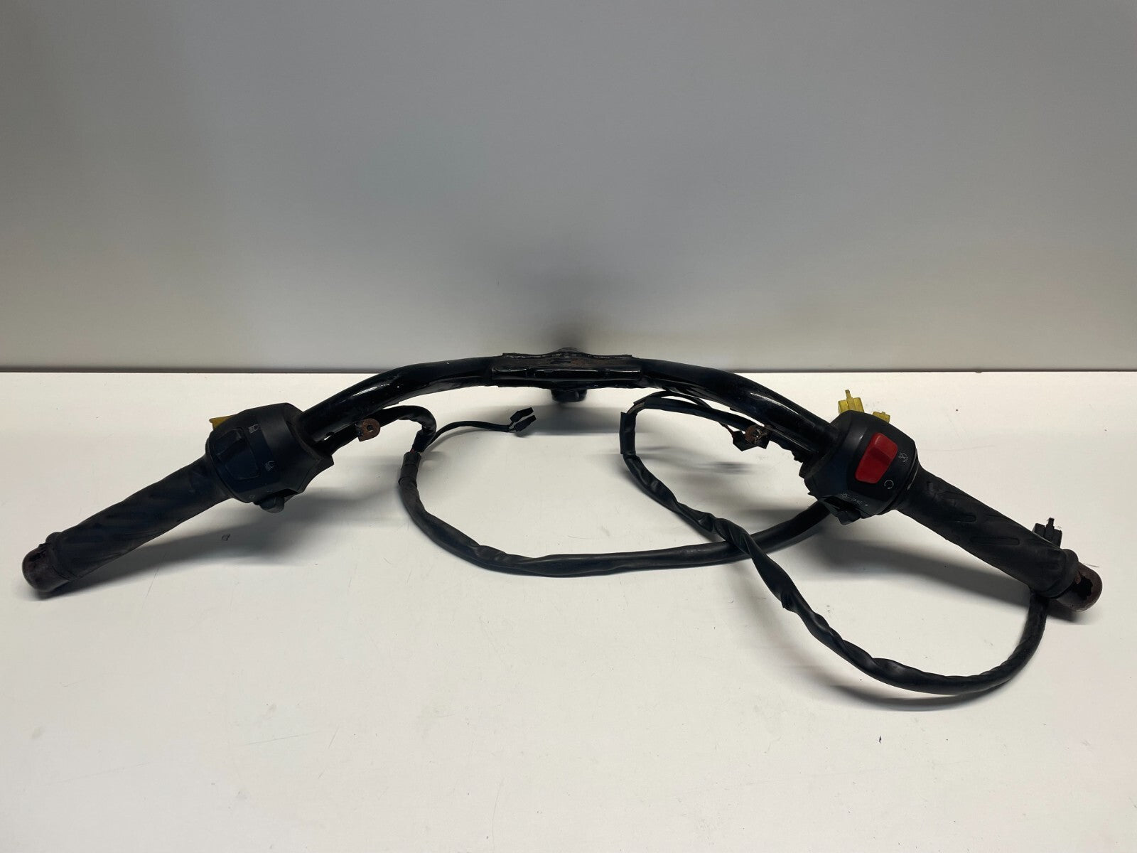 Handlebars & Switch Gears Suzuki Burgman UH 125 2002 - 2006