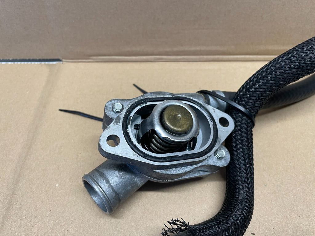 Water Thermostat Suzuki GSXR 600 750 L1 - L6 2011 - 2016