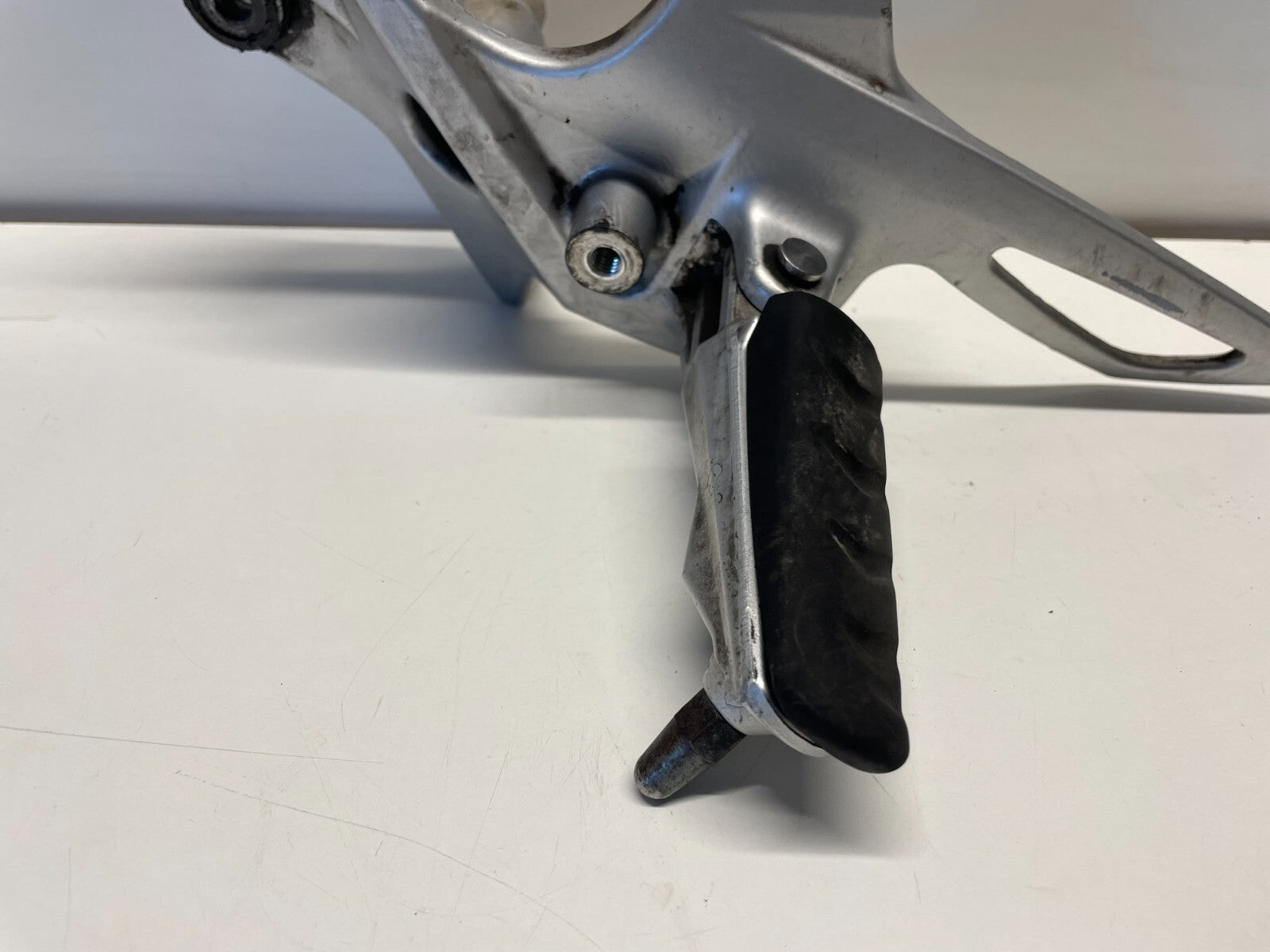 Front Left Foot Peg & Hanger Bracket BMW F800 ST 2006 - 2010