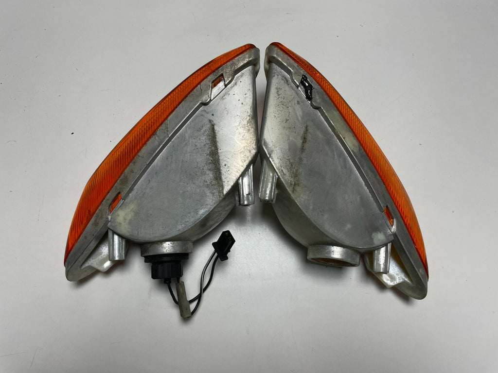 Left & Right Front Indicator Suzuki Burgman 125 2002 - 2006