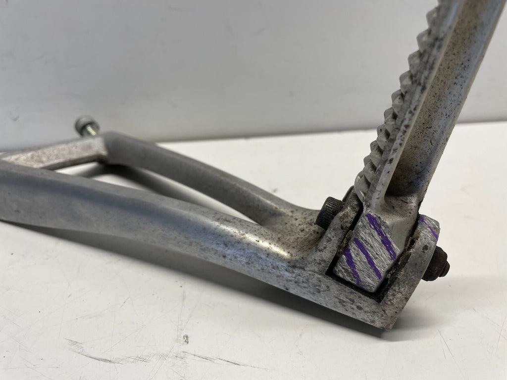Rear Pillion LH Left Foot Peg Hanger Yamaha YZF R6 5SL 2003 - 2005