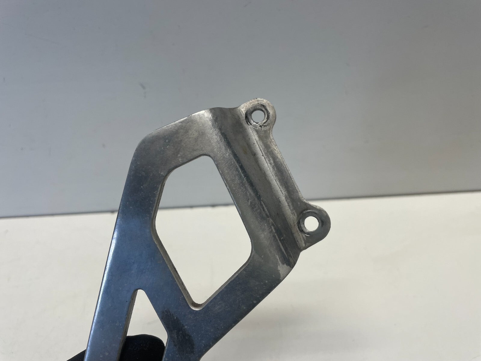 Right Foot Peg Heel Plate Aprilia SL1000 Falco 2000 - 2003