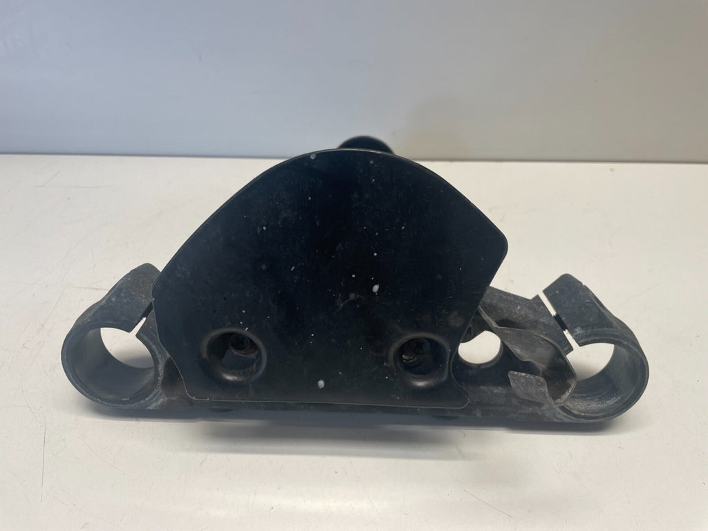 Bottom Lower Fork Yoke Suzuki VL800 Intruder Boulevard C50 2005 - 2011