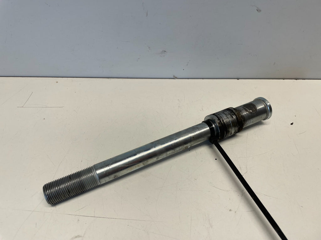 Front Wheel Spindle Kawasaki ER6N 2012 - 2016