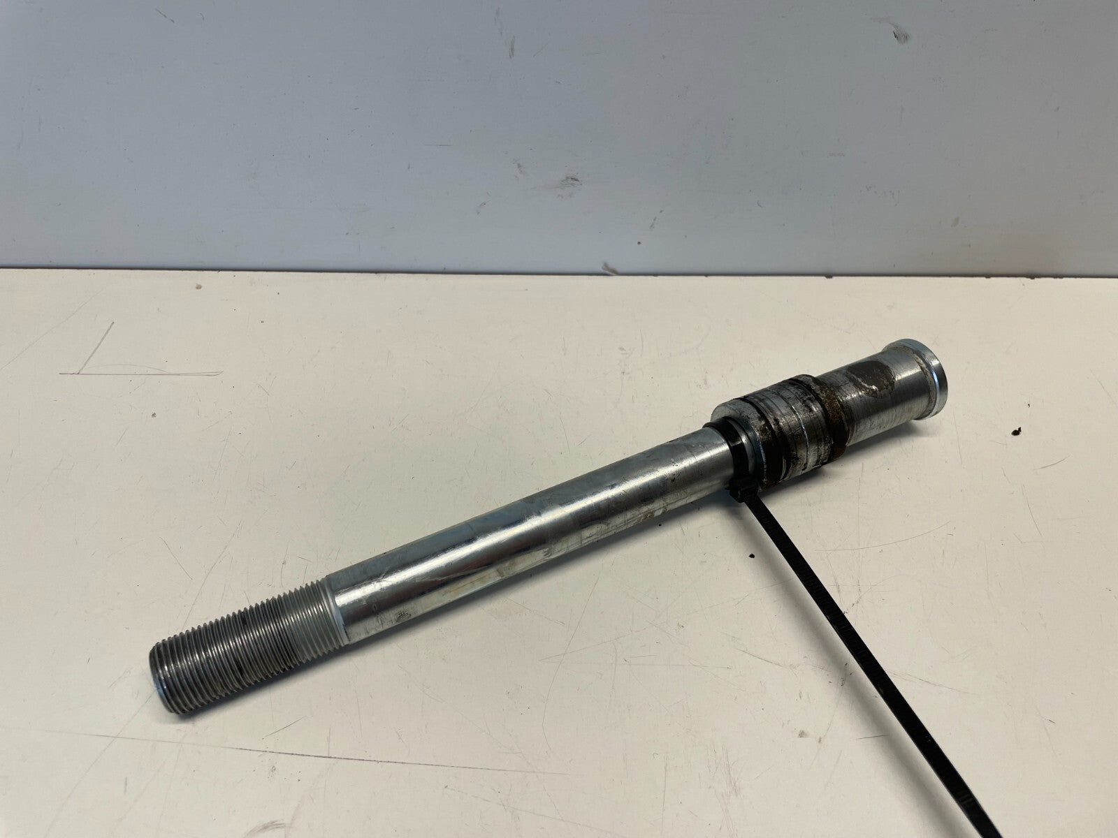 Front Wheel Spindle Kawasaki ER6N 2012 - 2016