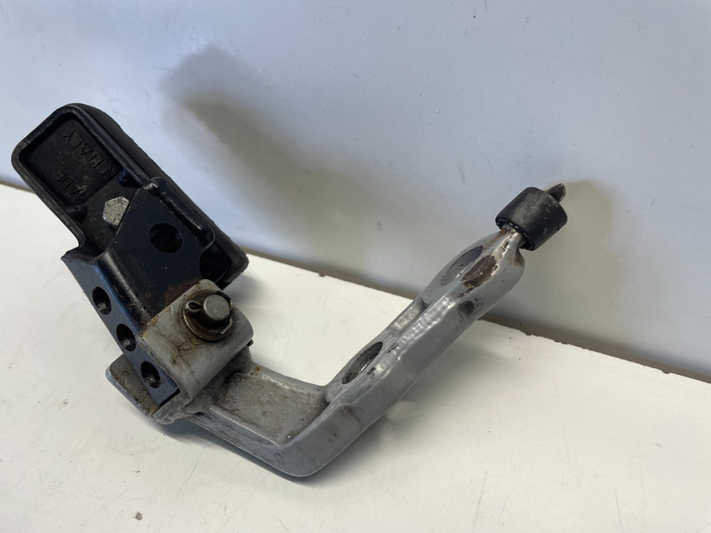 Front Left Foot Peg Hanger Aprilia Pegaso 650 1999 - 2000