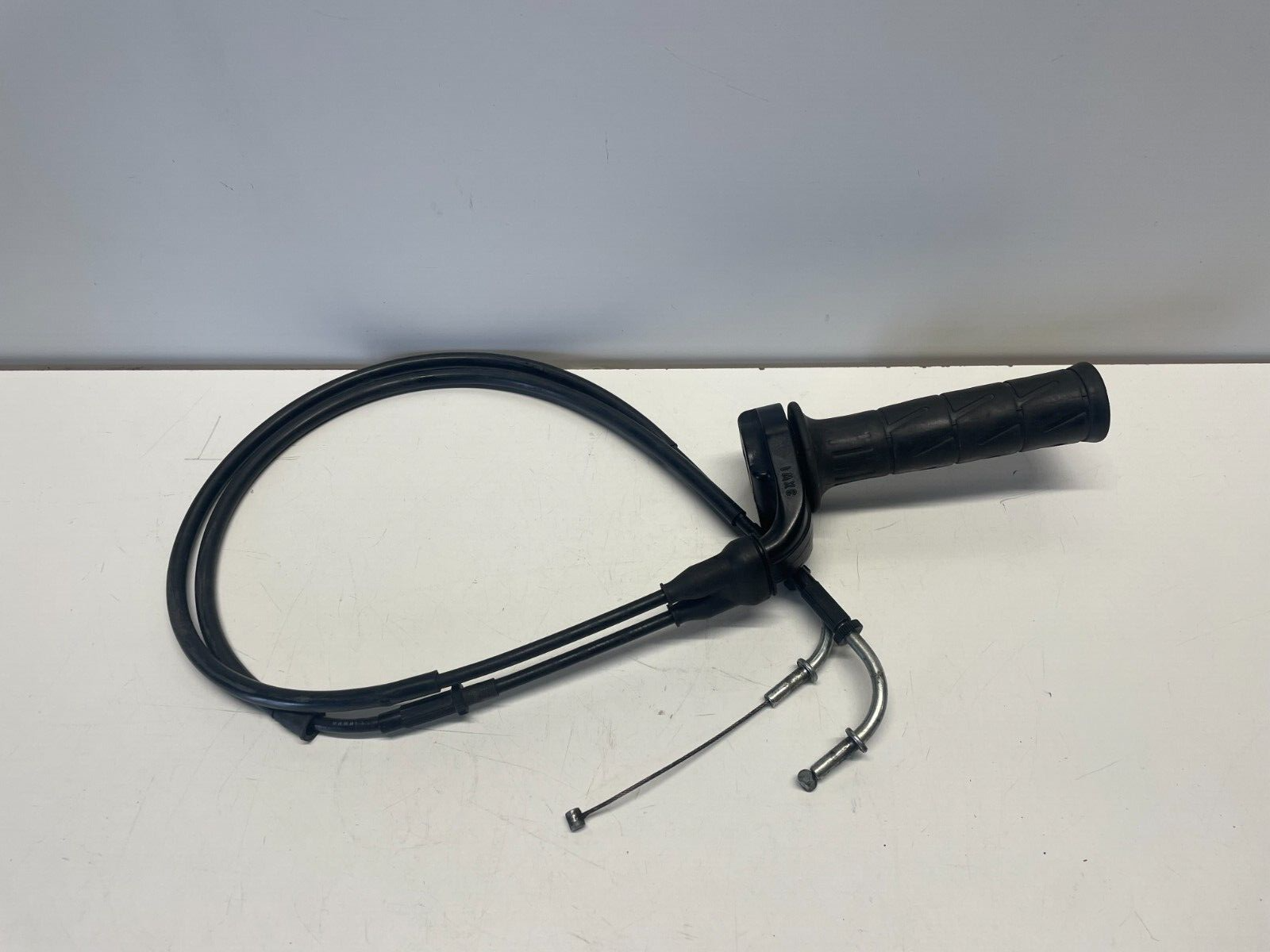Throttle Twist Grip Housing Cable Kawasaki ZX9R Ninja 1998 - 1999