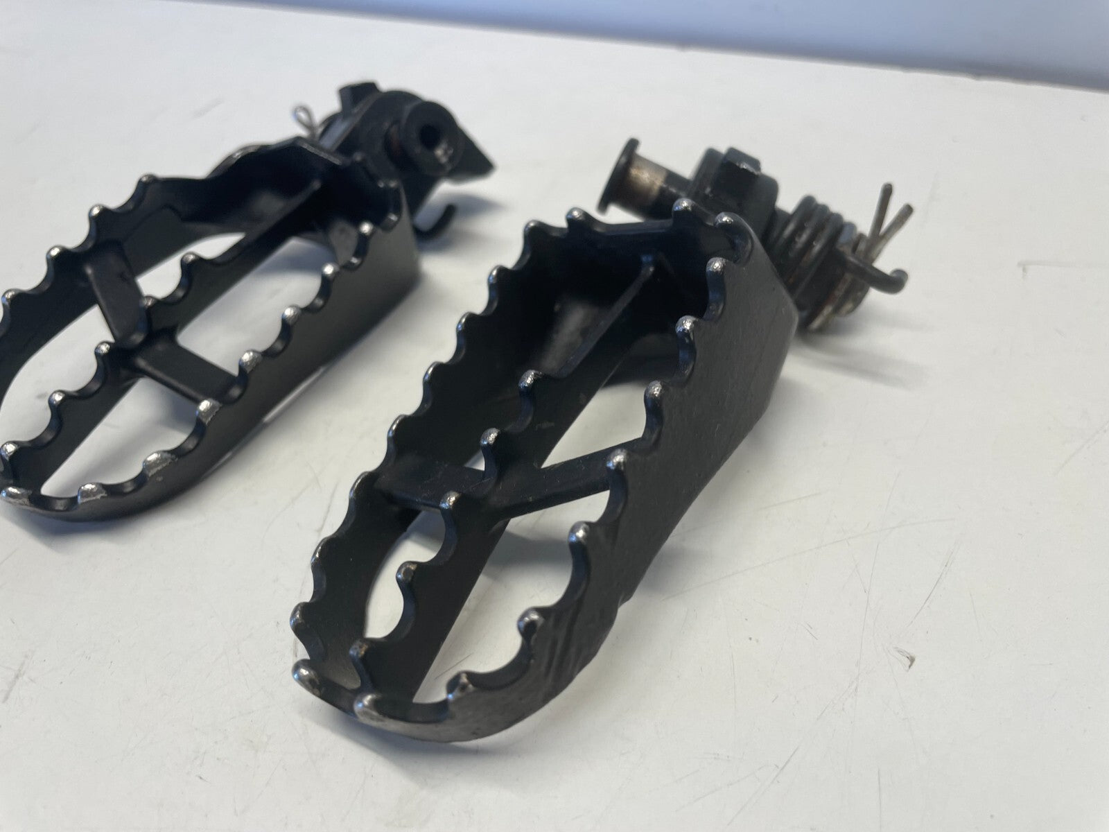 Front Rider Foot Peg Yamaha WR250F 2001 - 2005