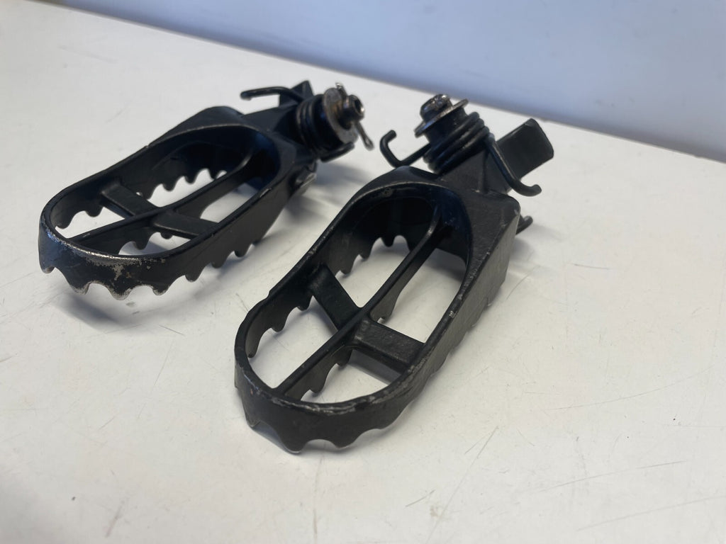 Front Rider Foot Peg Yamaha WR250F 2001 - 2005